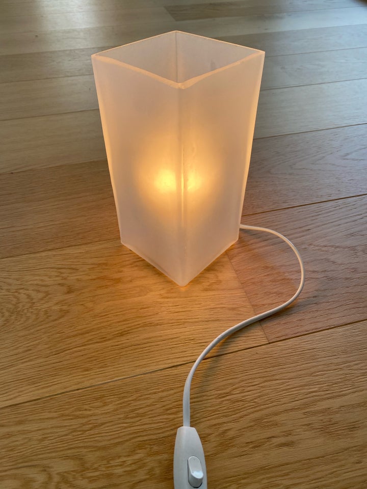 Anden bordlampe, Ikea