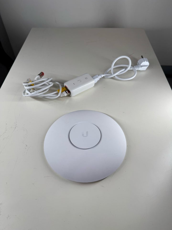 Access point, wireless, Ubiquiti