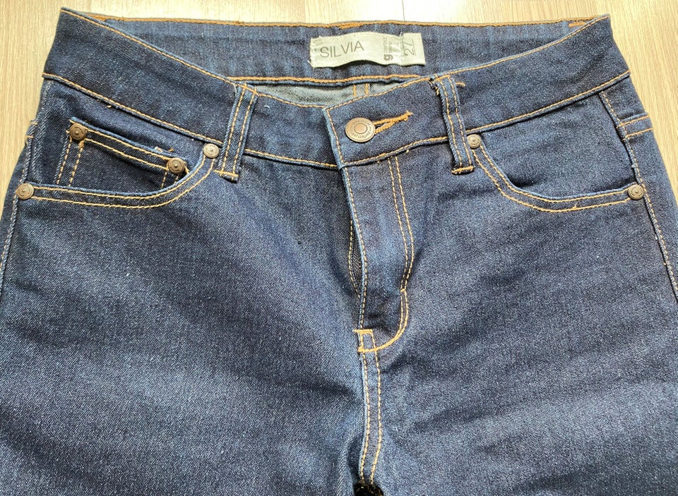 Jeans, Gina Tricot, str. 27