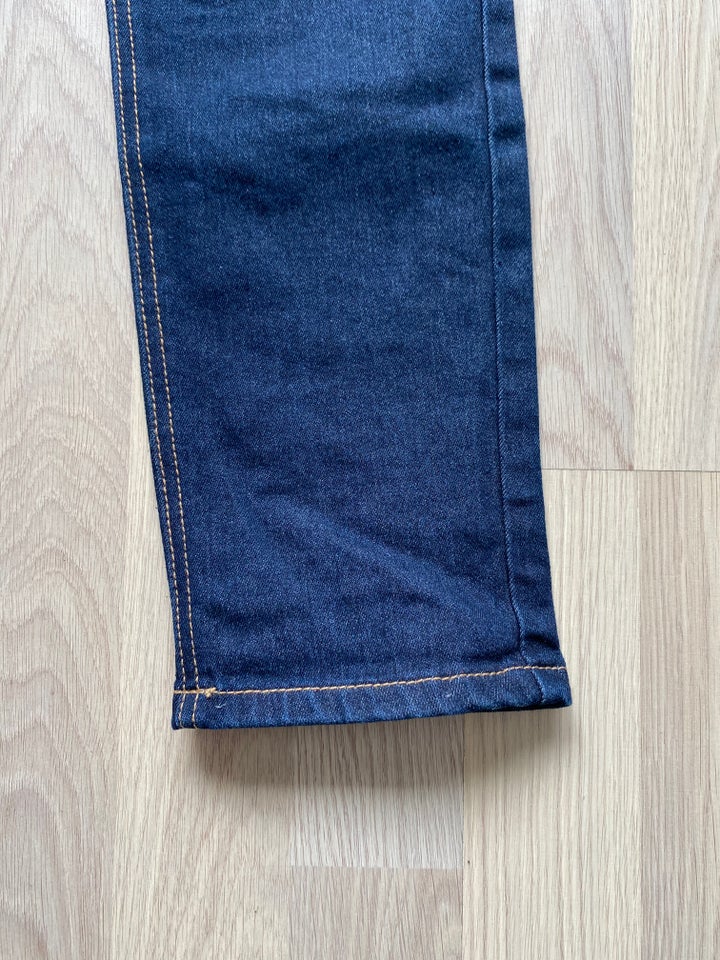 Jeans, Gina Tricot, str. 27