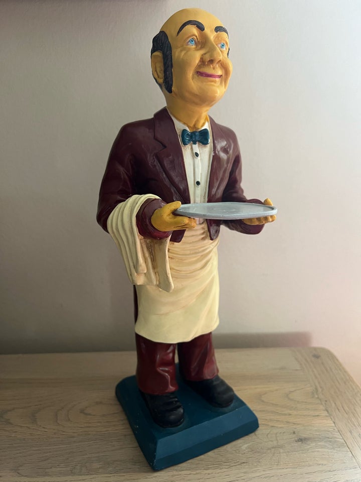 Flot gammel tjener/butler figur