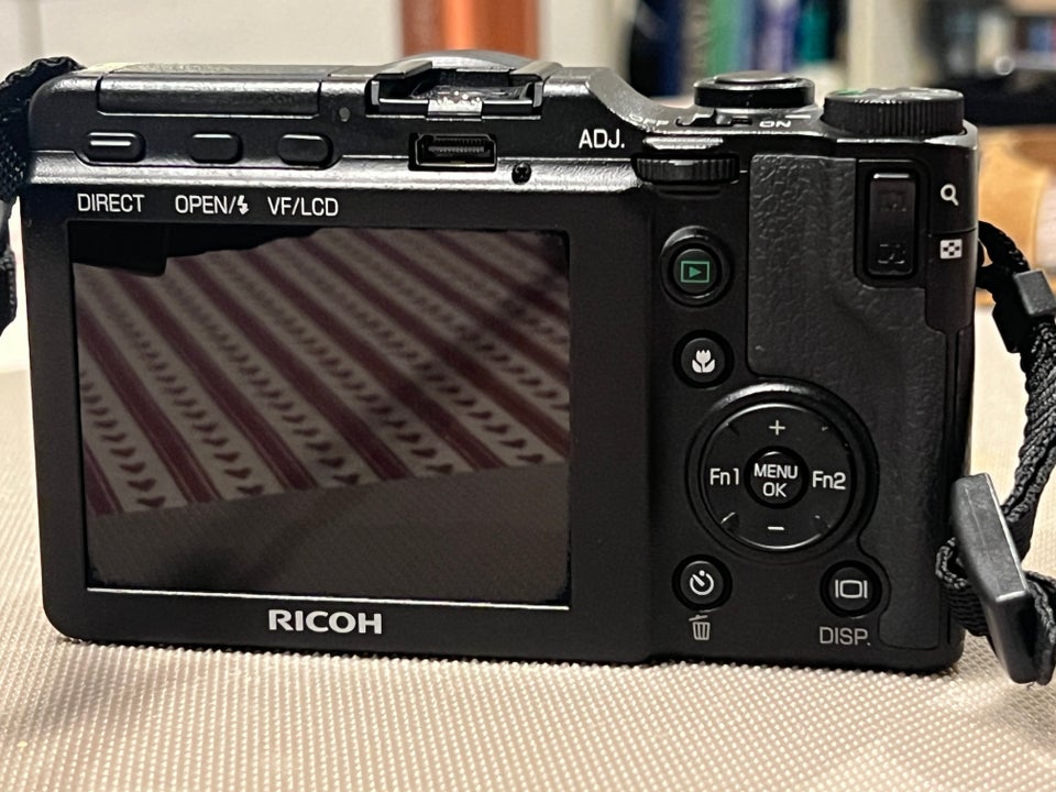 Ricoh GXR kamera med 2 linser