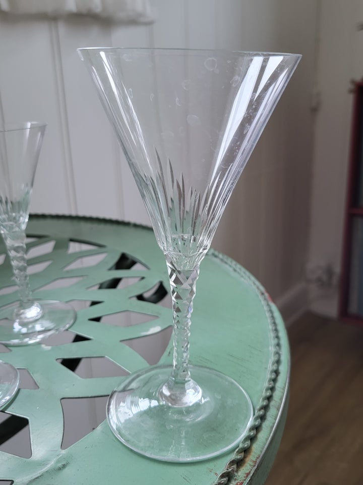 Glas Vinglas Ukendt