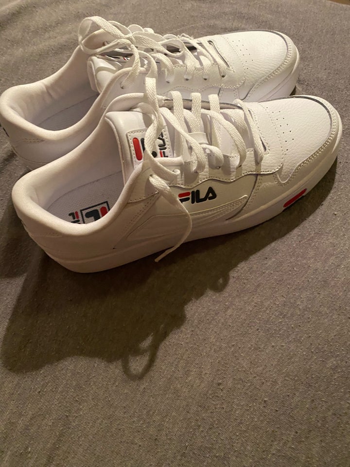 Sneakers, FILA, str. 44