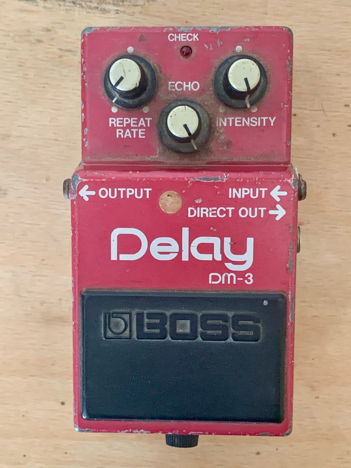 Delaypedal, Boss DM-3