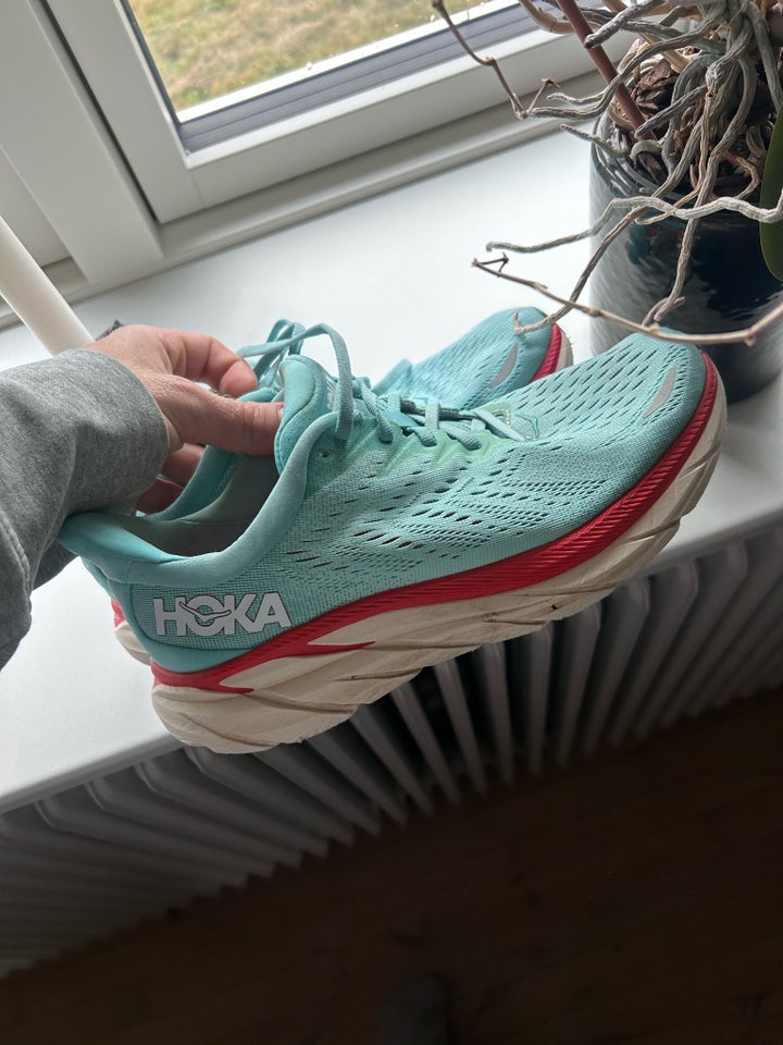 Løbesko, Hoka løbesko , Hoka