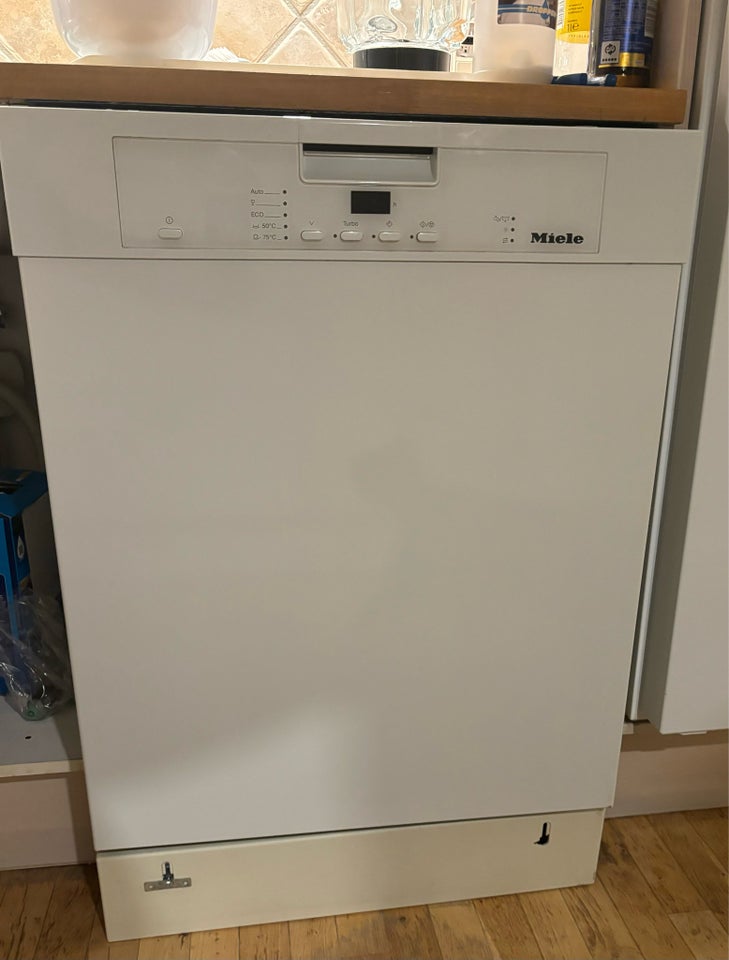 Miele G4210 U, fritstående