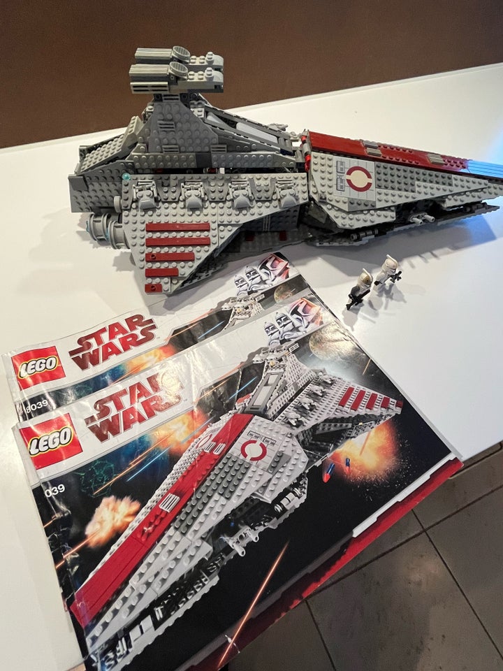 Lego Star Wars, 8039 Venator-class