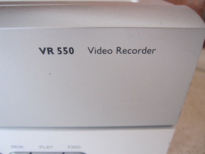 VHS videomaskine Philips VR 550