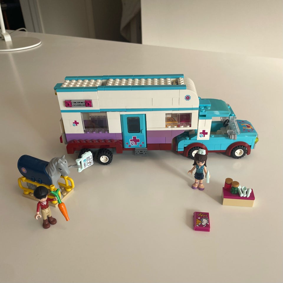 Lego Friends, 41125 Dyrlægens