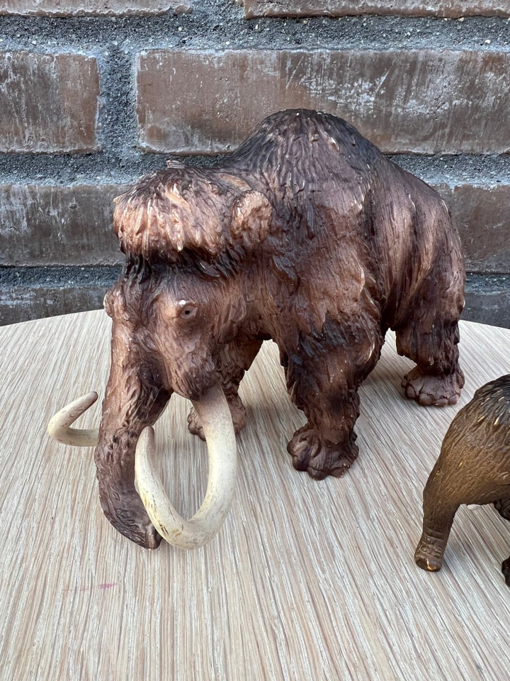 Legetøj, Schleich mammut med unge