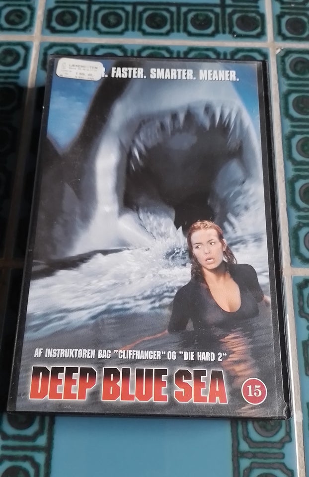 Action Deep Blue Sea