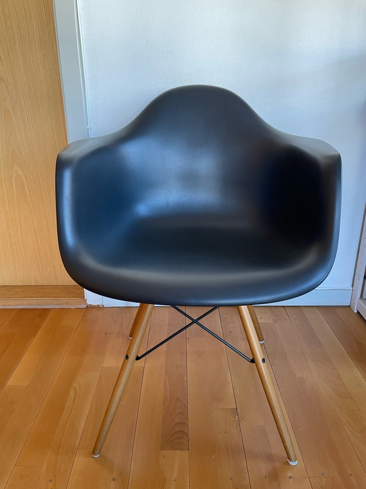 Eames, DAW, Plastic Armchair