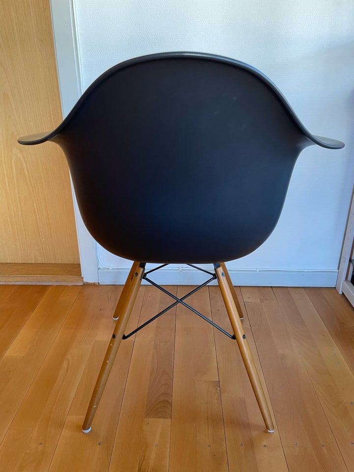 Eames, DAW, Plastic Armchair