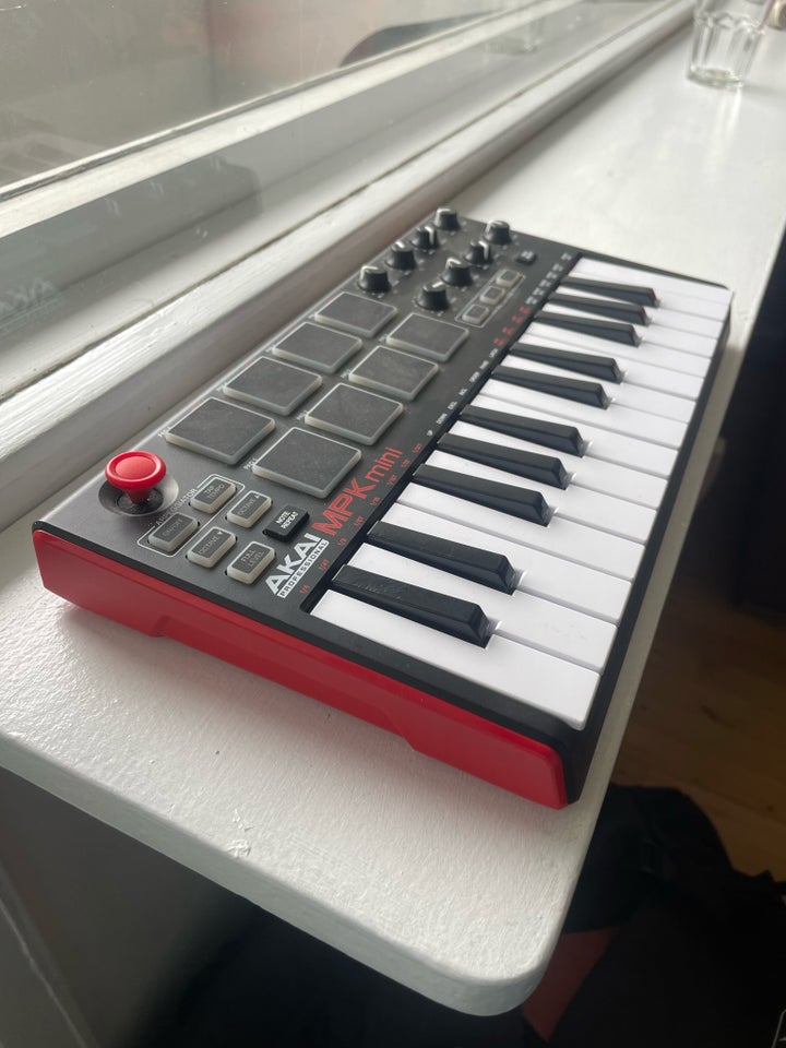 Midi keyboard, Akai Mpk mini