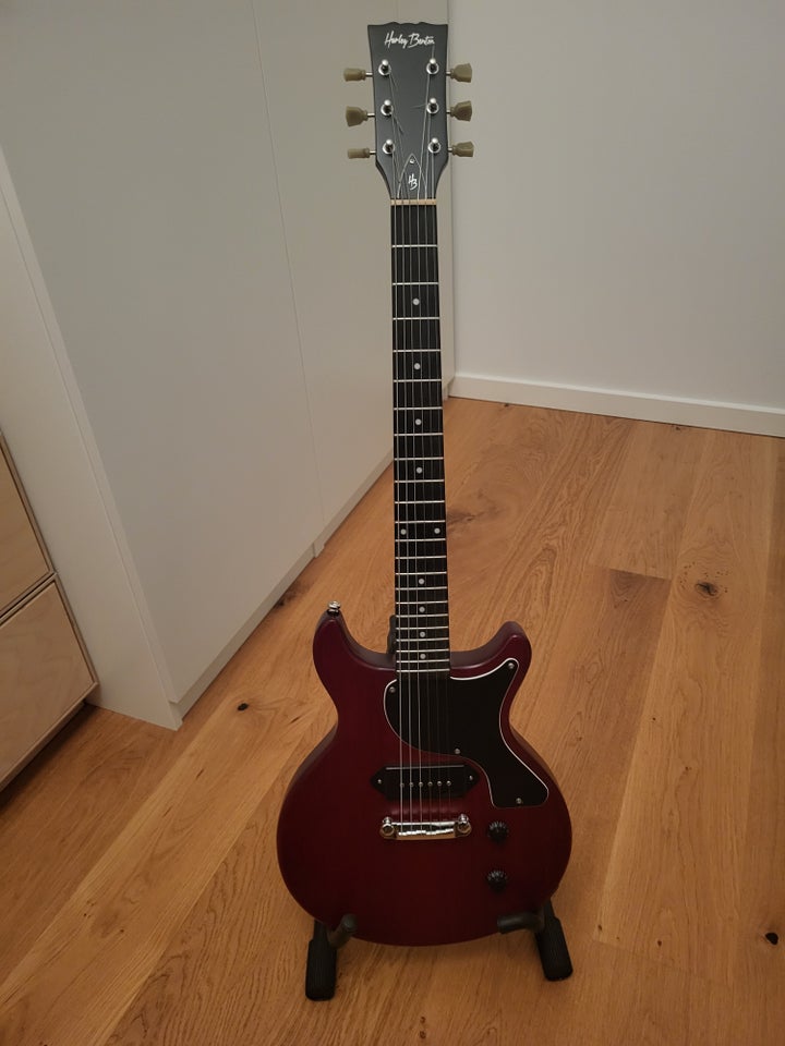 Elguitar, Harley Benton DC Junior