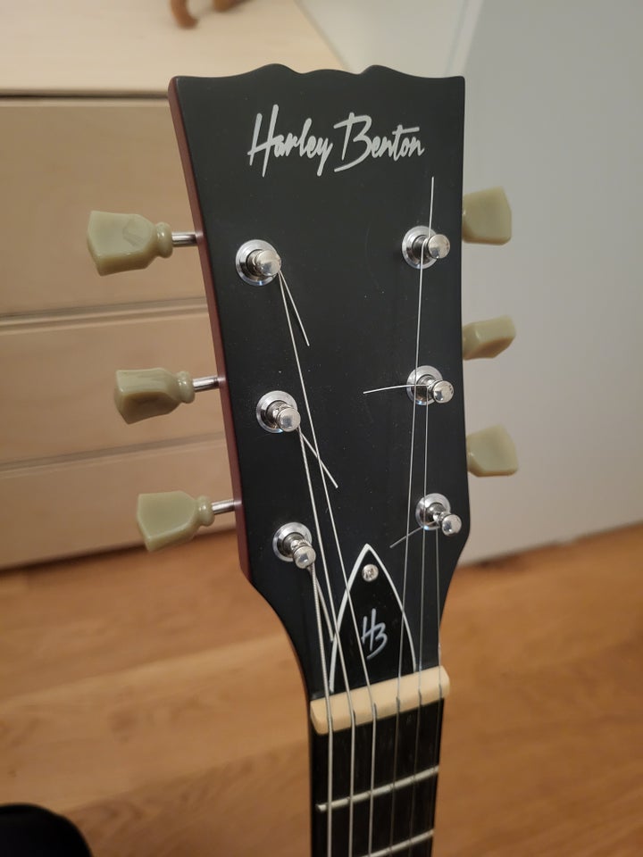 Elguitar, Harley Benton DC Junior