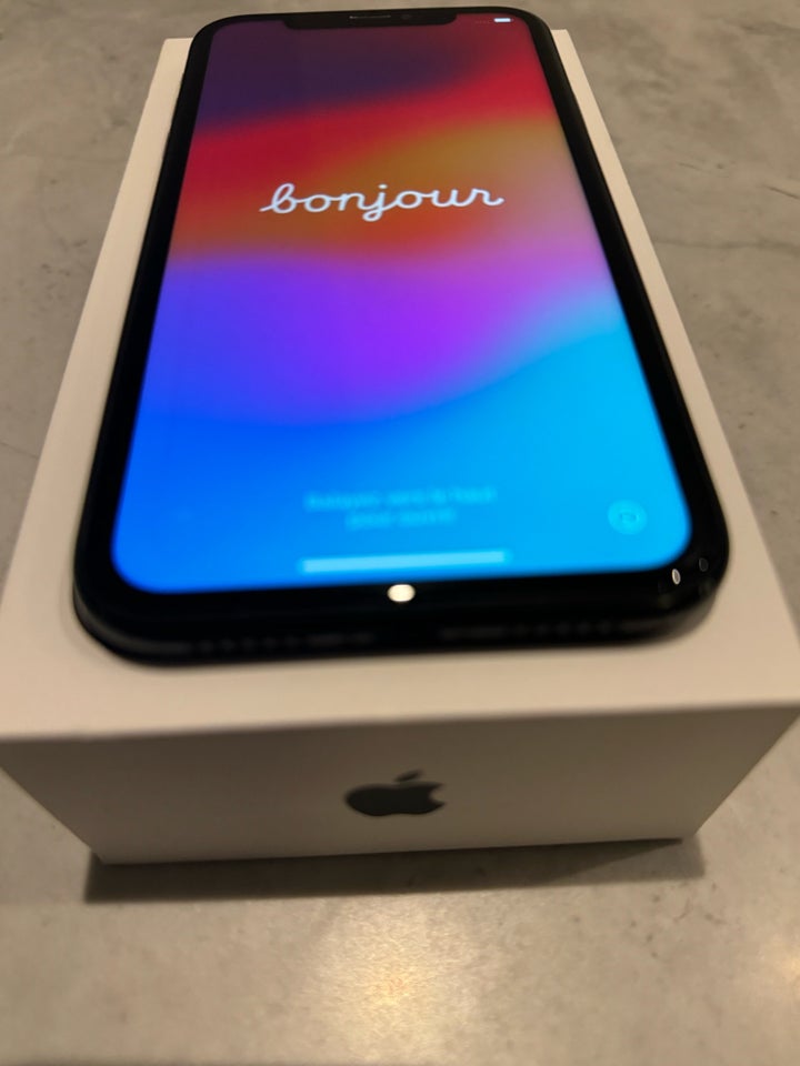 iPhone XR 64 GB sort