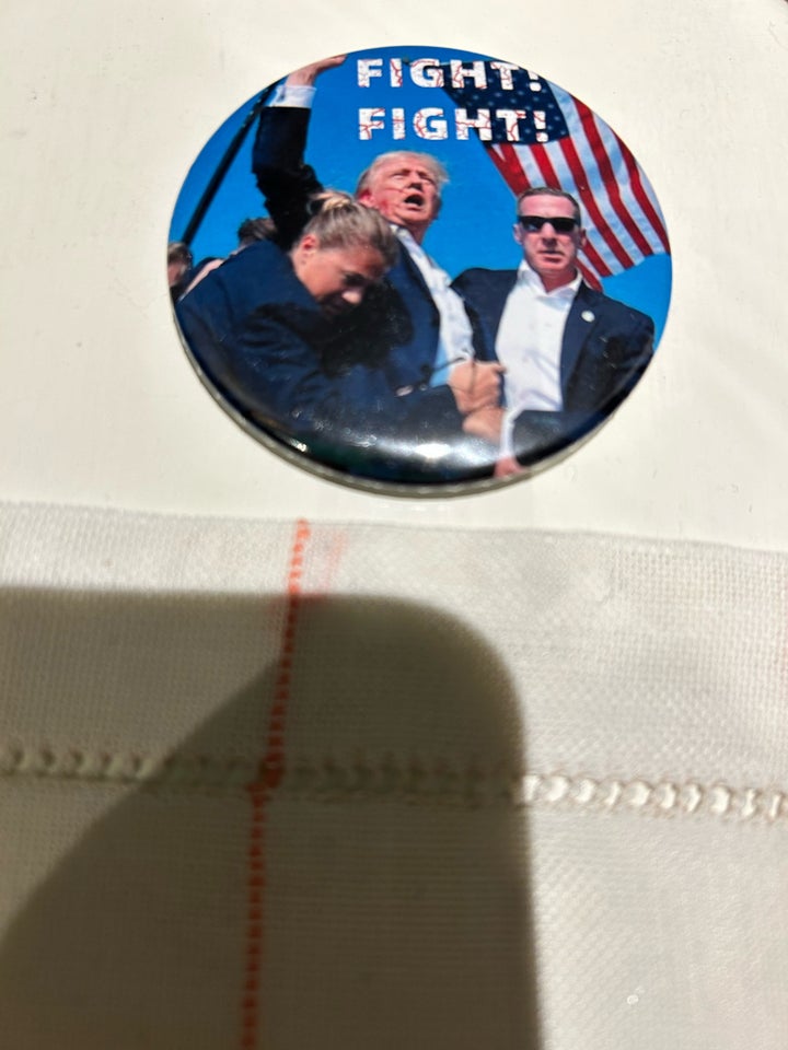 Badges, Trump Fight Fight badge