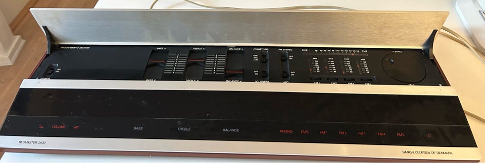 Anden radio Bang  Olufsen 2400