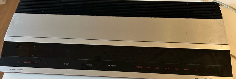 Anden radio Bang  Olufsen 2400