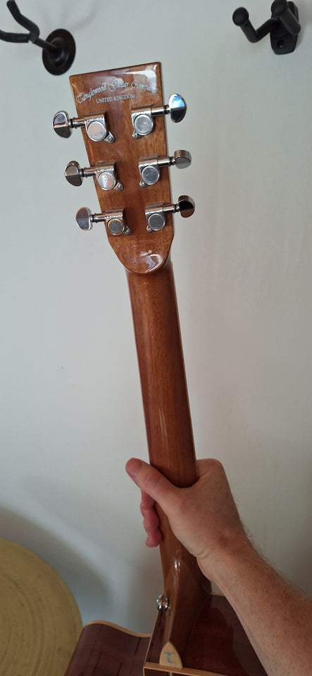 Halvakustisk, Tanglewood TW4 E WB