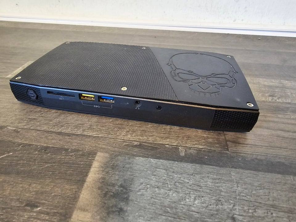 Intel SKULL CANYON NUC MINI GAMER