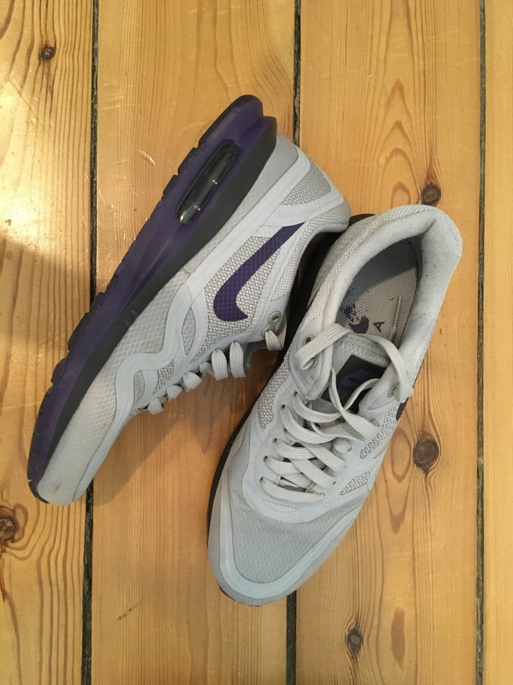 Sneakers, str. 39, Nike