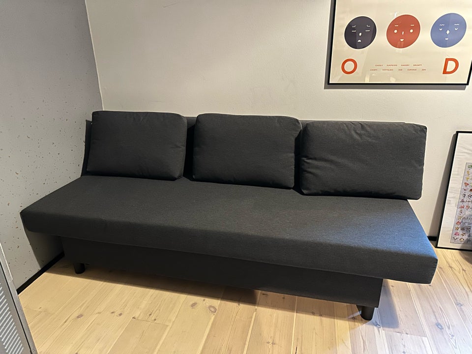 Sovesofa, IKEA, b: 135 l: 194 h: 42