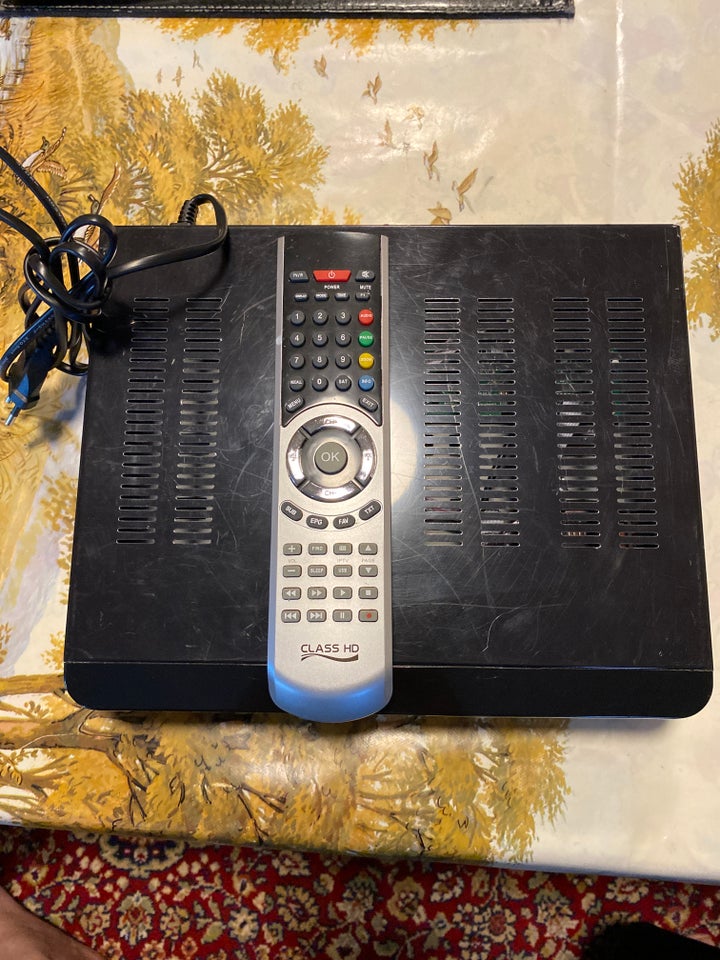 Digital satellite receiver HD