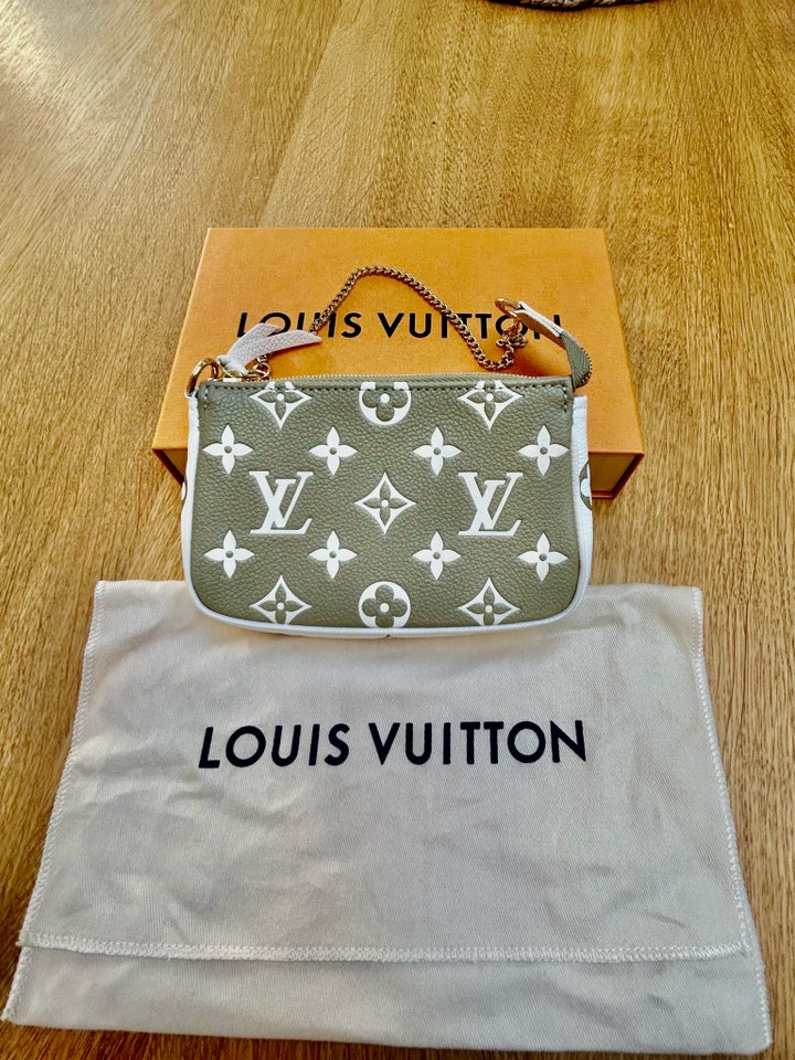 Clutch Louis Vuitton