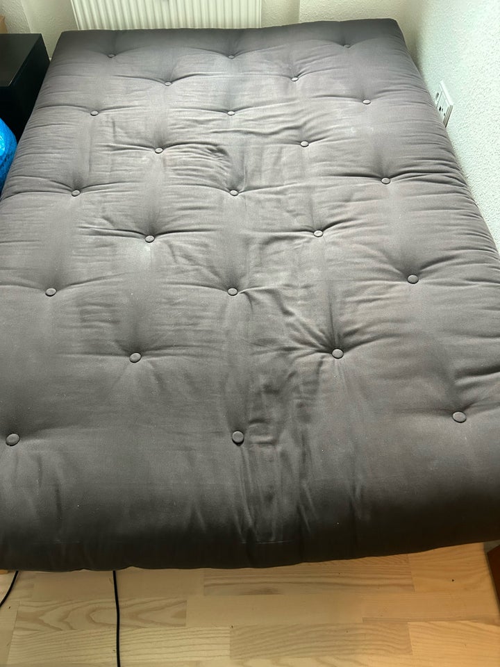 Futon, Karup, b: 140 l: 200 h: 38