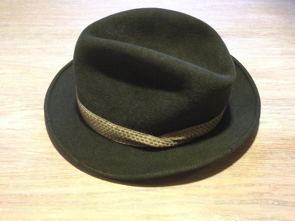 Hat, Hüpel, str. Str. 55