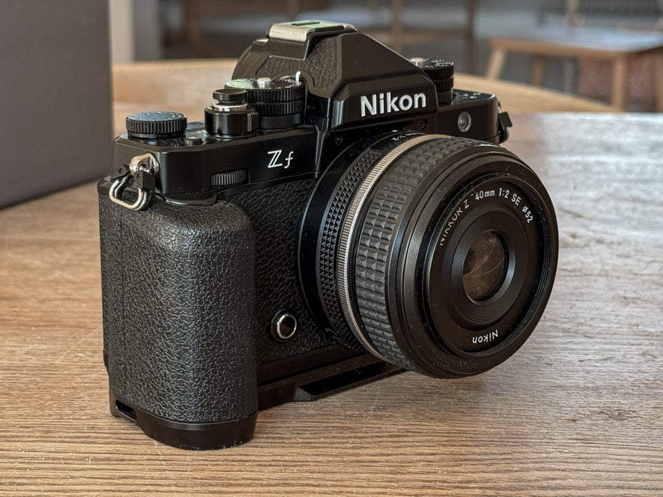 Nikon ZF, 24,5 megapixels, Perfekt