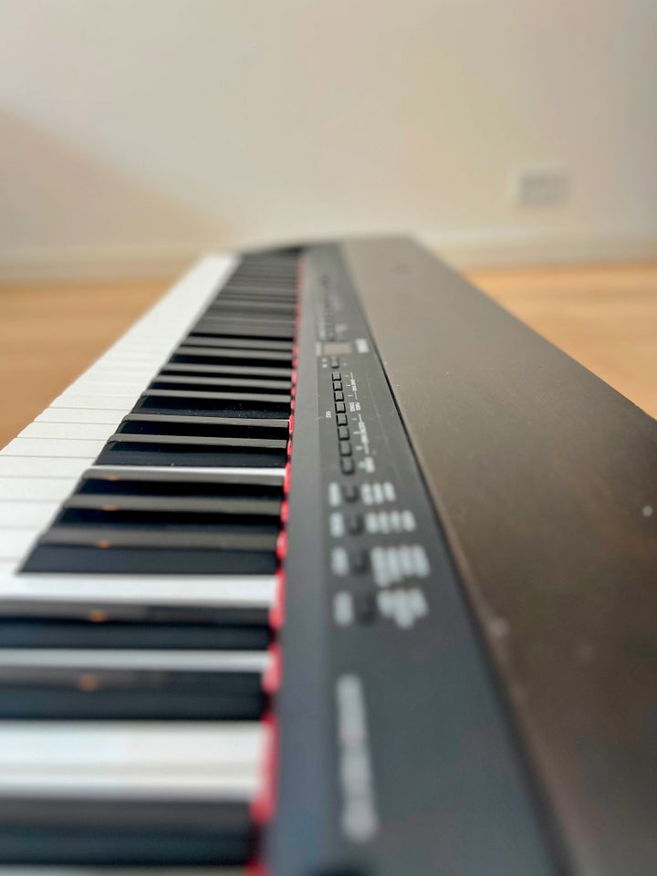 Digitalpiano, Yamaha P-140