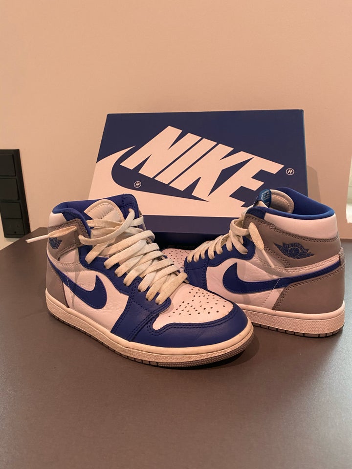 Sneakers, str. 37, Nike Air jordan 1