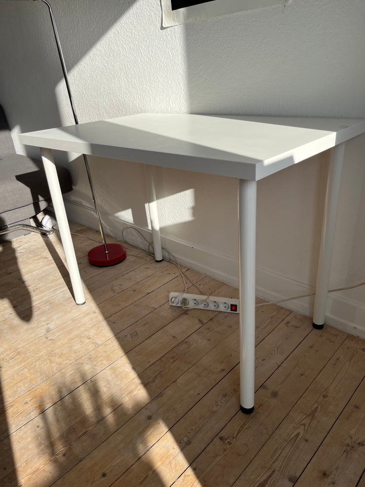 Arbejdsbord, Ikea, b: 100 d: 60 h: 73