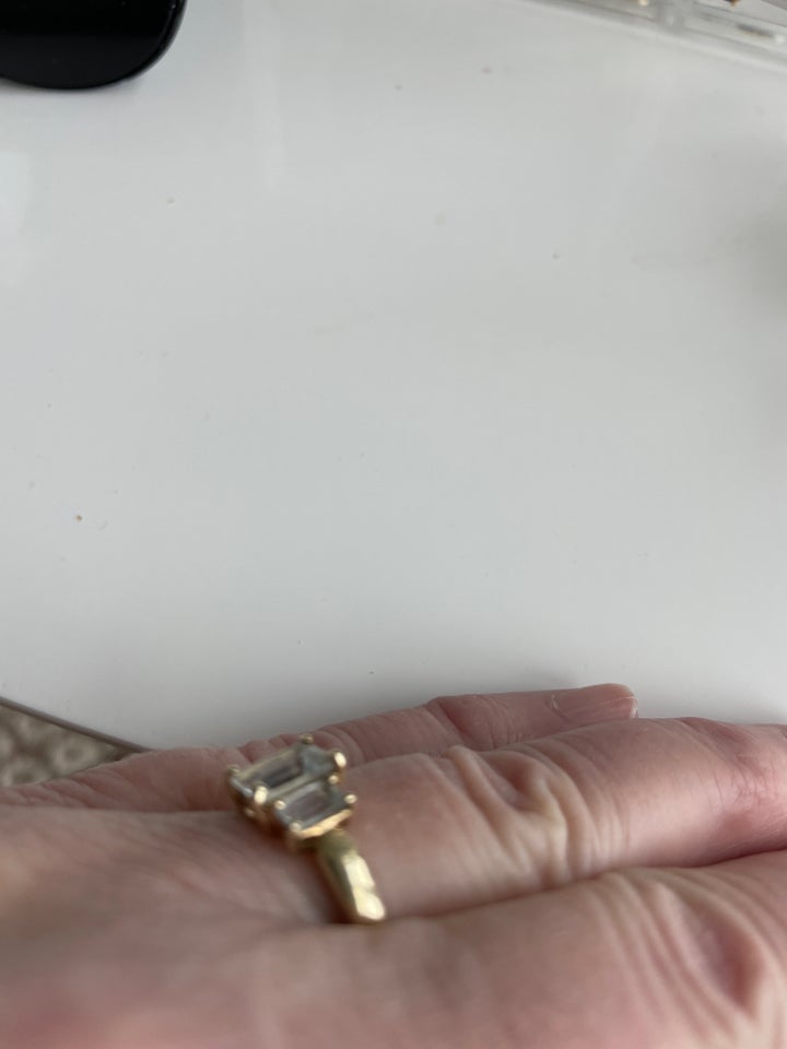 Fingerring, guld, Aquamarin