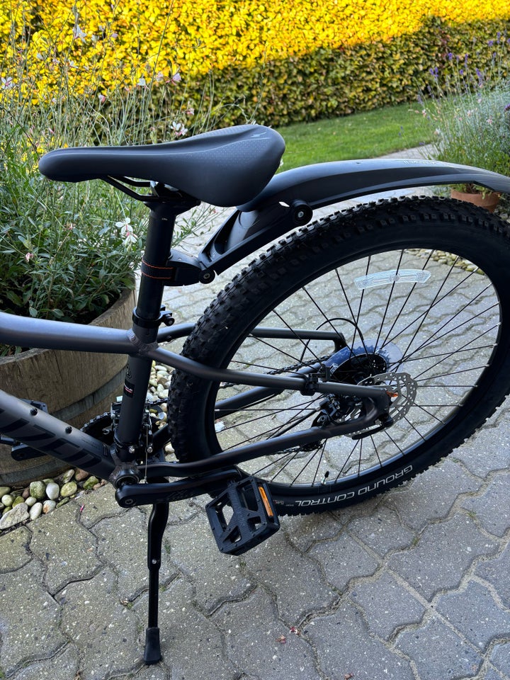 Specialized, anden mountainbike,