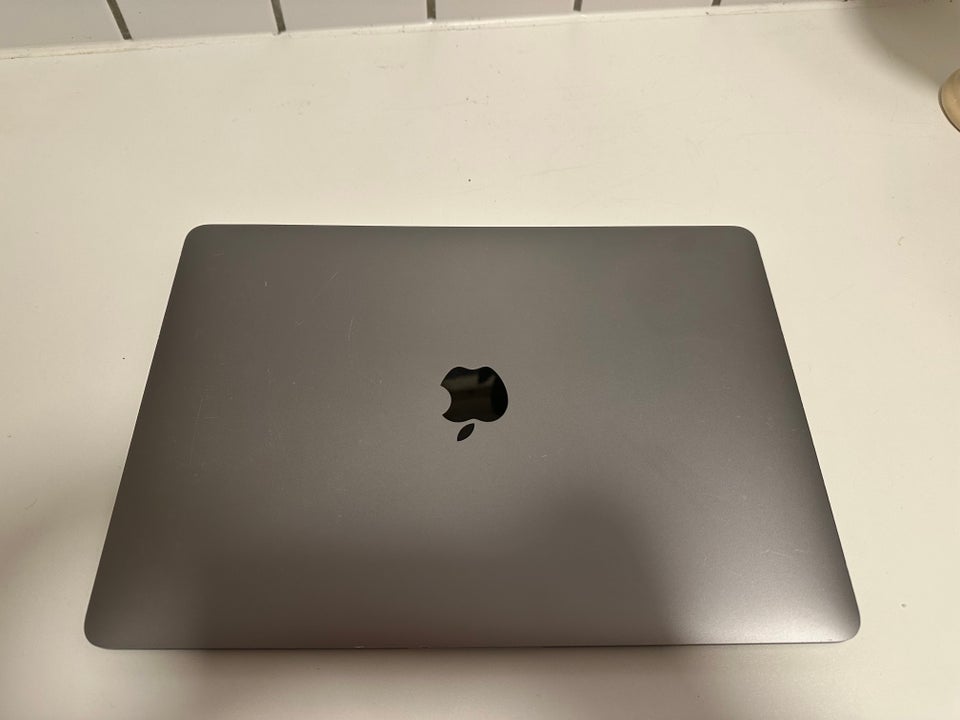 MacBook Air, A1932, 256 GB harddisk