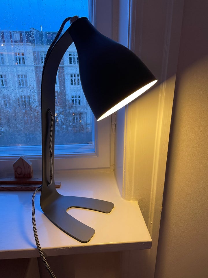 Lampe, Present time