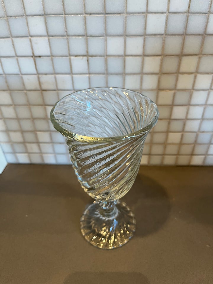 Glas, Glaspokaler