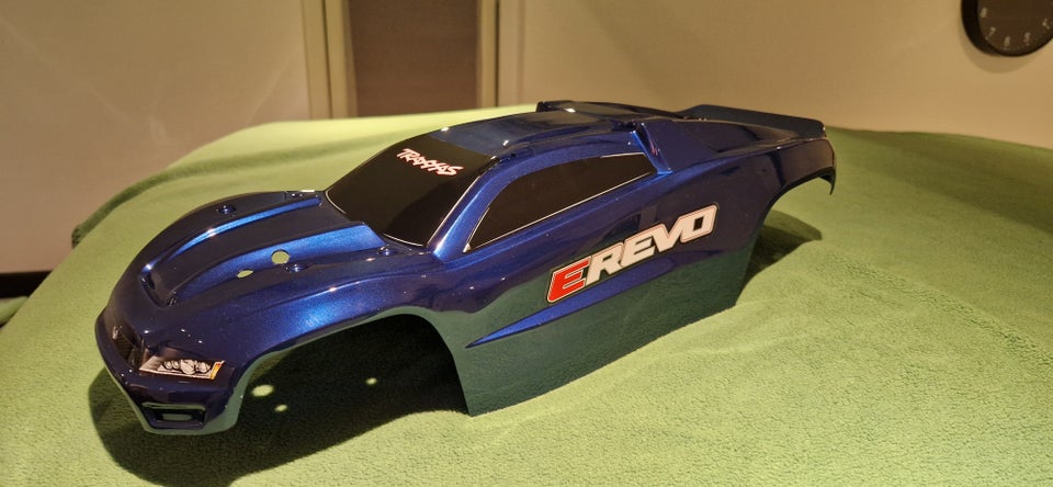 Fjernstyret bil, Traxxas E-revo,