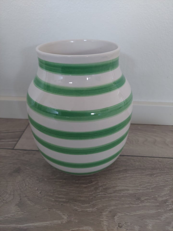 Omaggio vase, Kähler