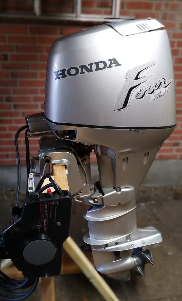 Honda påhængsmotor, 25 hk, benzin