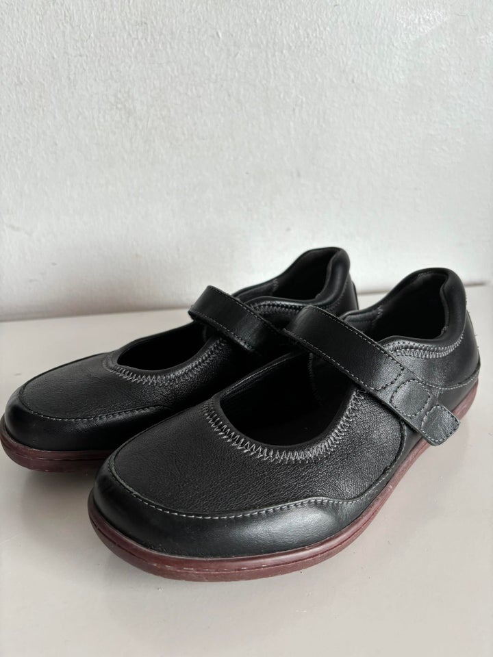 Loafers str 38 New Feet