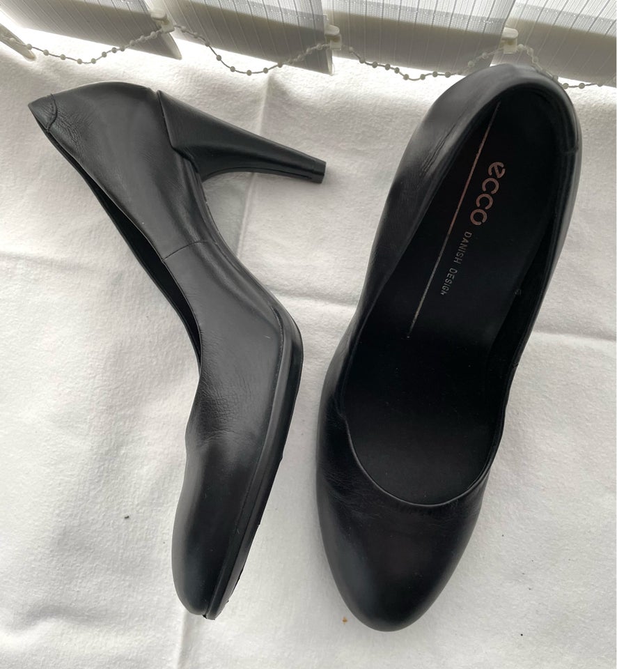 Pumps, str. 38, Ecco