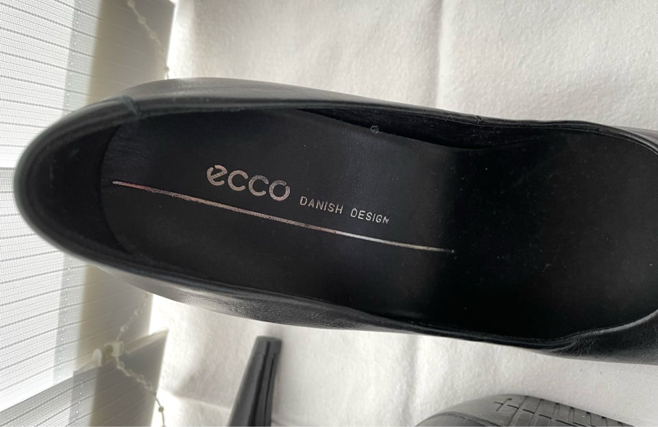 Pumps, str. 38, Ecco