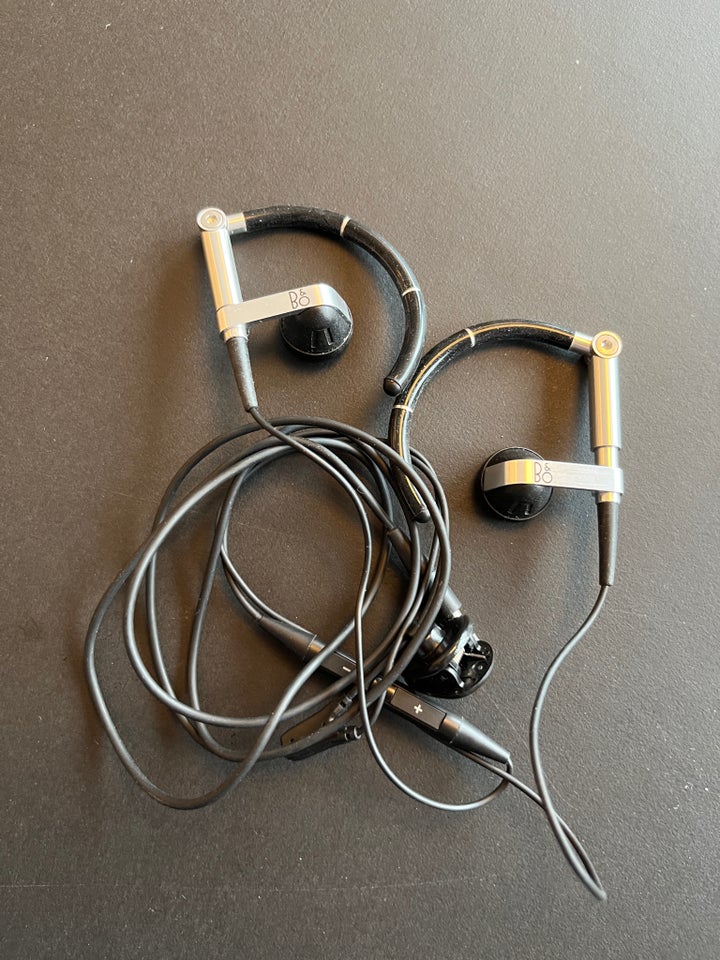 in-ear hovedtelefoner, BO,