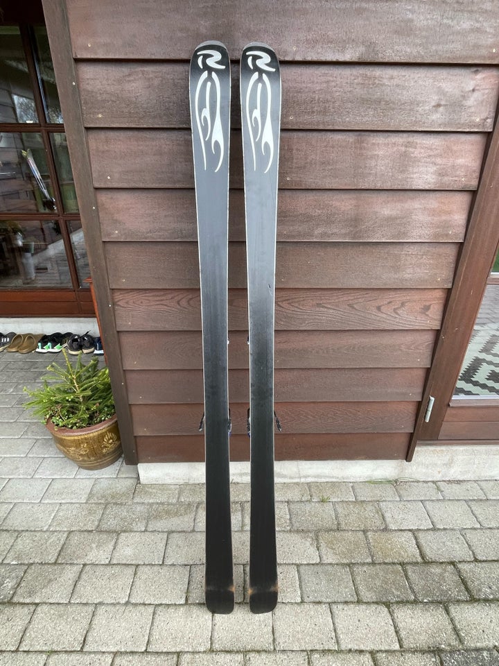 Alpinski, Rossignol Bandit B2,